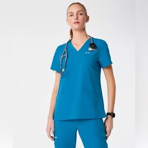 Figs Casma Teal Scrub Top small